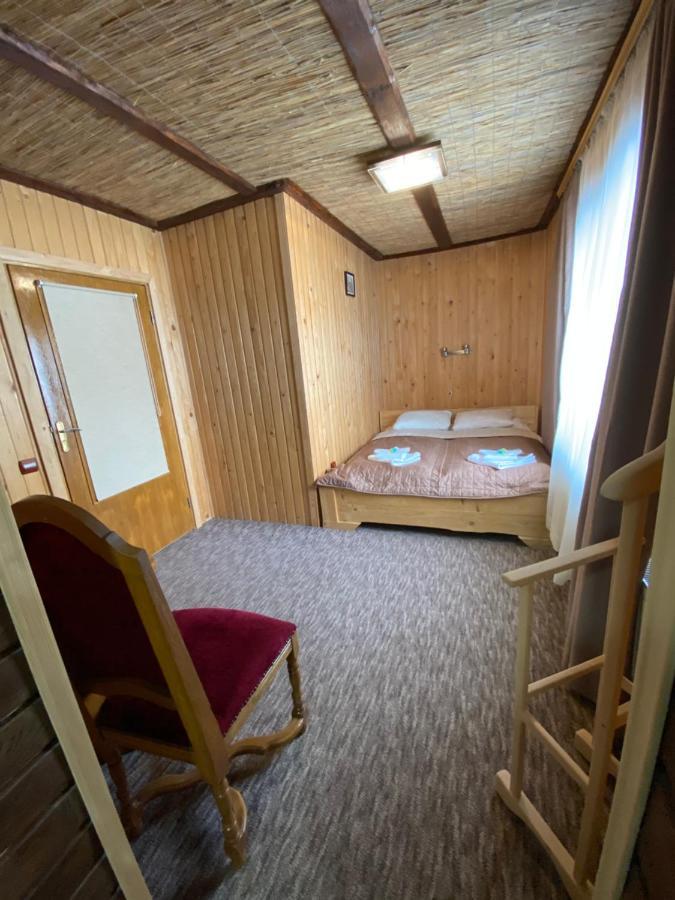 Guest House Shulc Mizhhirya  Exteriör bild